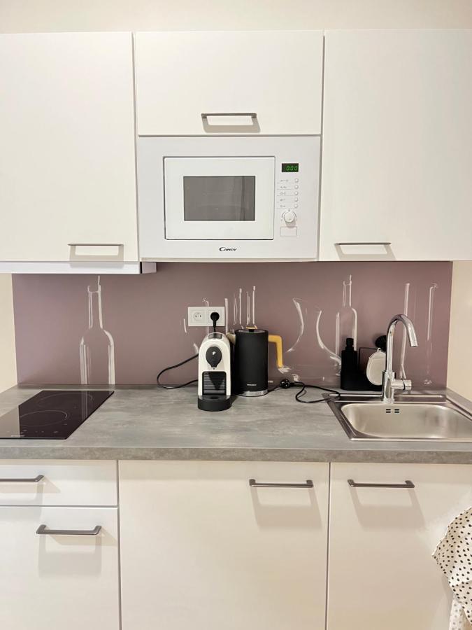 New Apartments Chain Florenc Прага Экстерьер фото