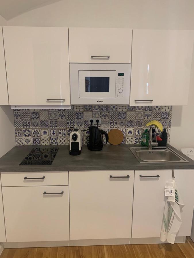 New Apartments Chain Florenc Прага Экстерьер фото