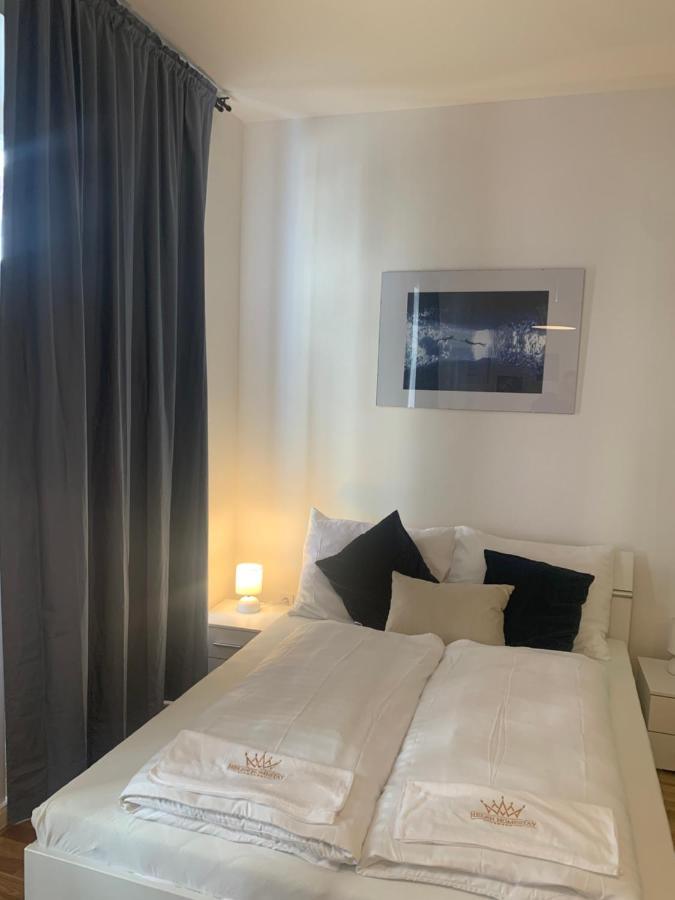 New Apartments Chain Florenc Прага Экстерьер фото